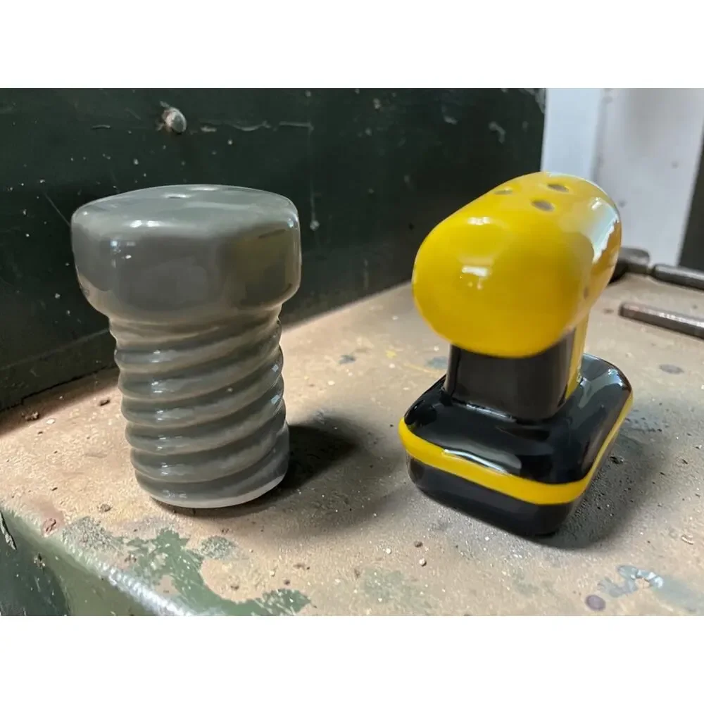 Cracker Barrel Mini Screw And Drill Salt & Pepper Shakers